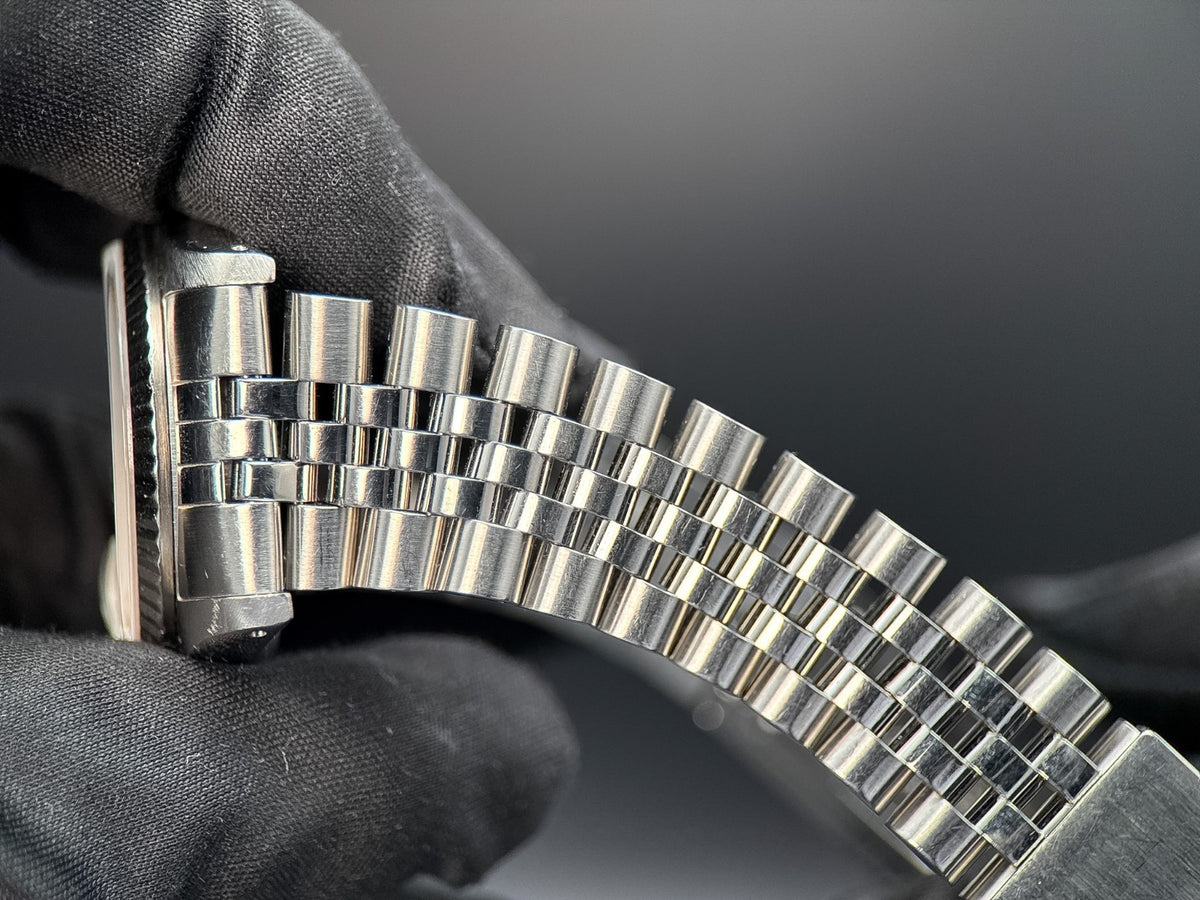 Rolex Datejust 16234 Silver Dial - photo 11 of 11