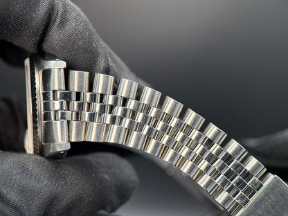 Rolex Datejust 16234 Silver Dial - photo 11 of 11