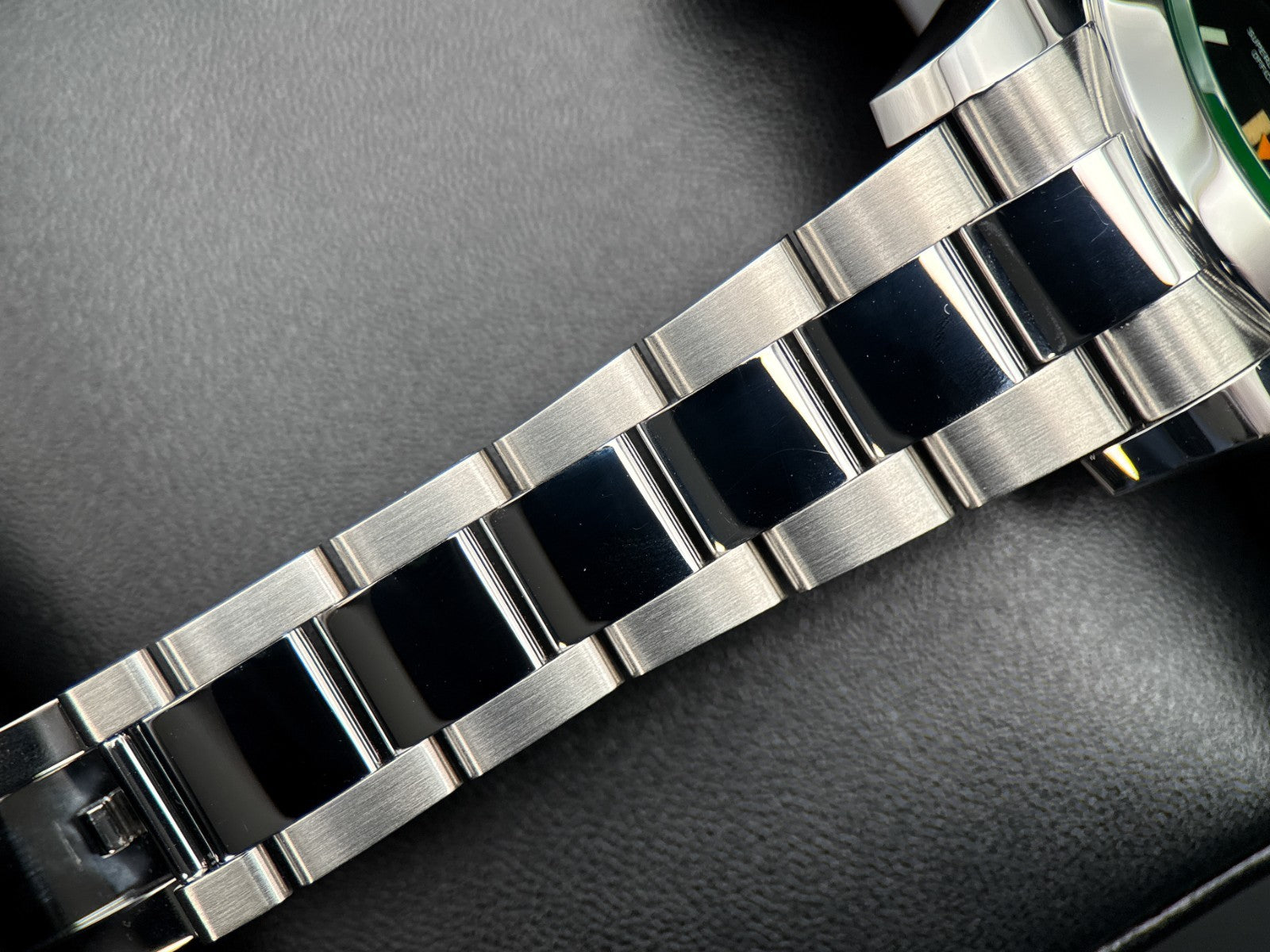 Rolex Milgauss 116400GV Black Dial Green Crystal Automatic 40mm Watch - 20226