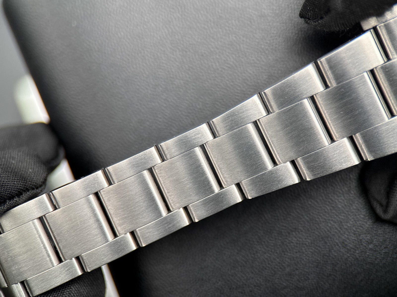 Rolex Explorer II 216570 Polar Dial Stainless Steel 42mm Automatic Watch7