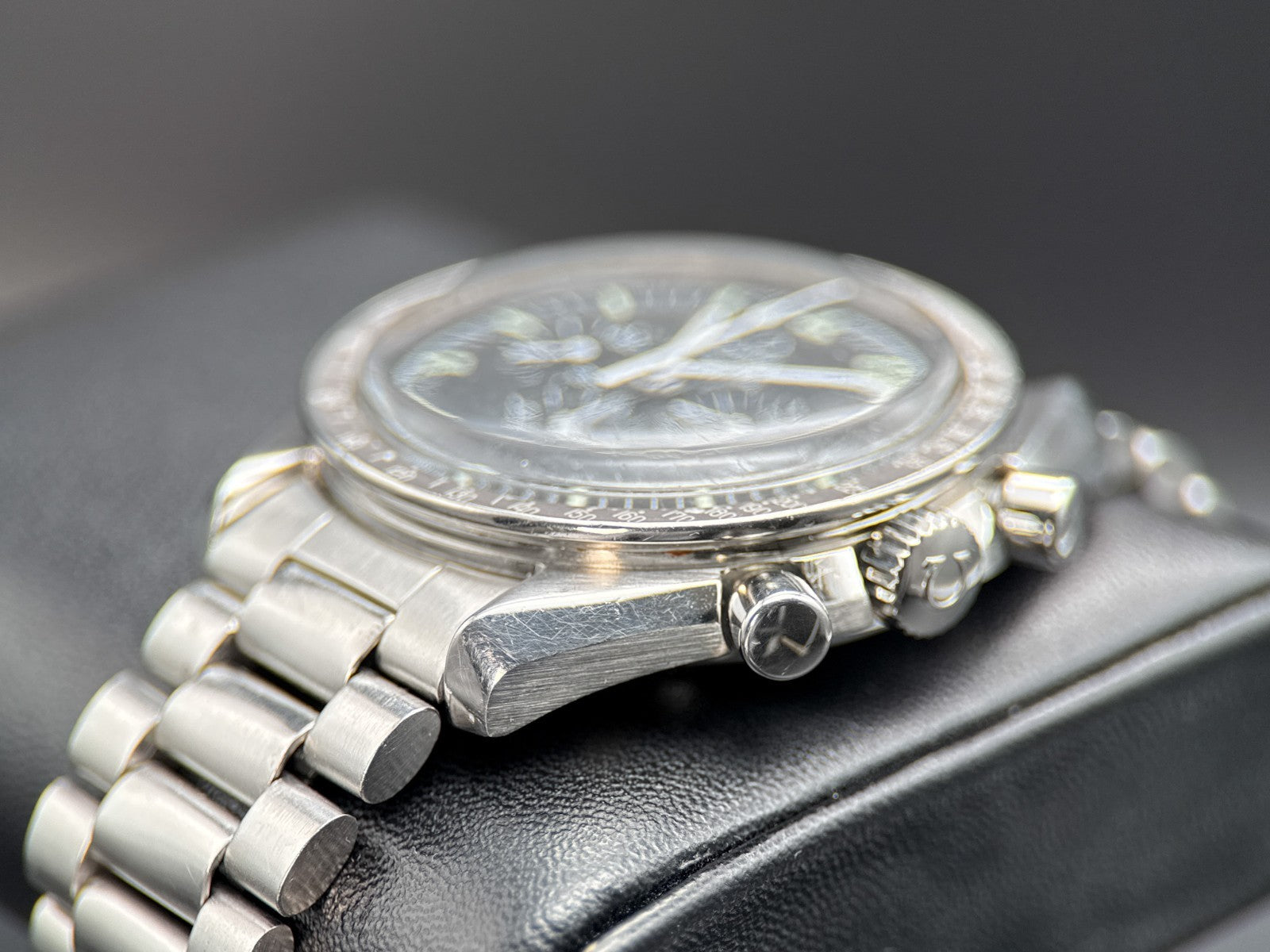 OMEGA Speedmaster Moonwatch 145.022-76 Black Dial Vintage Manual 42mm Watch1