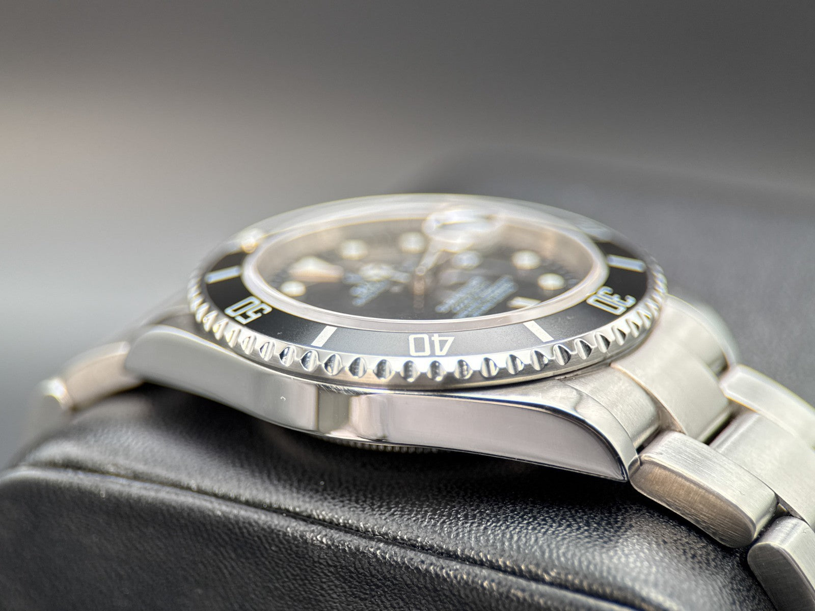Rolex Submariner Date 16610 Engraved Rehaut Automatic 40mm Watch - 20083