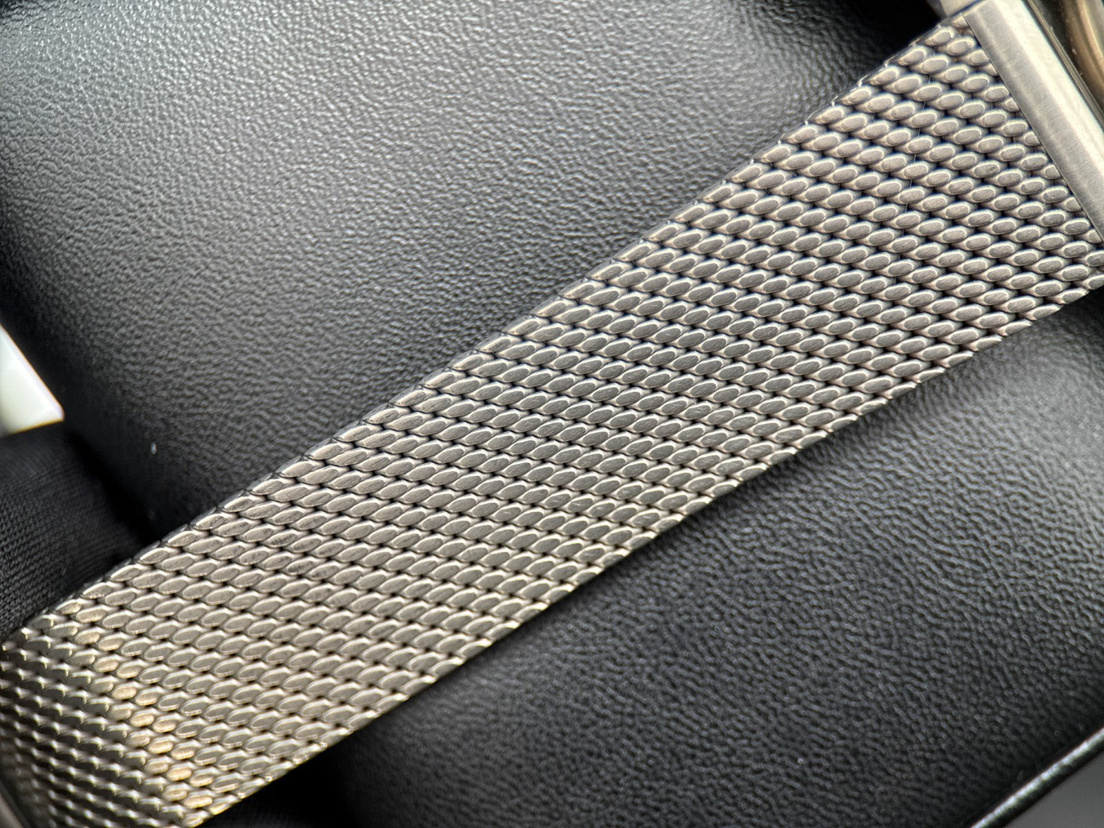 OMEGA Seamaster Diver 300M 210.90.42.20.01.001 No Time To Die Titanium 42mm7