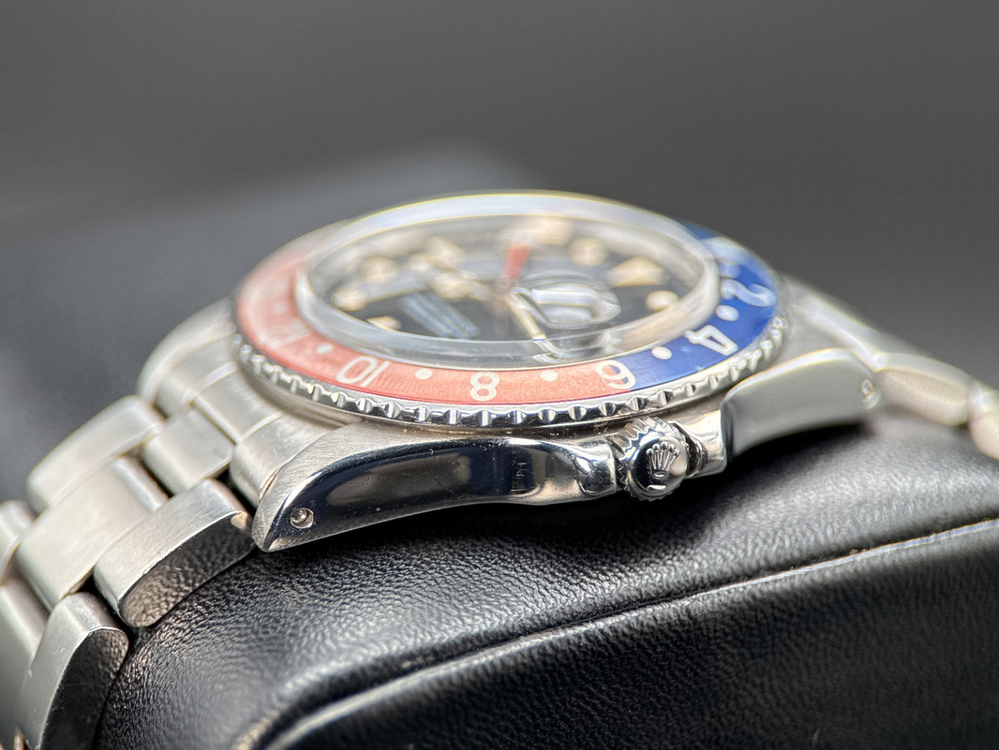 Vintage Rolex GMT-Master "Pepsi" 16750 Black Dial Automatic 40mm Watch1