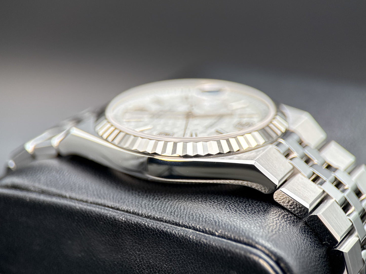 Rolex Land-Dweller 127334 White Dial Stainless Steel Automatic 40mm Watch - 20263