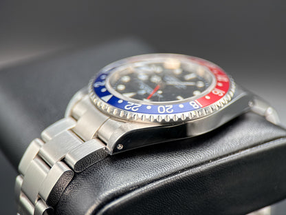Rolex GMT-Master II 16710 Pepsi Black Dial - photo 5 of 11