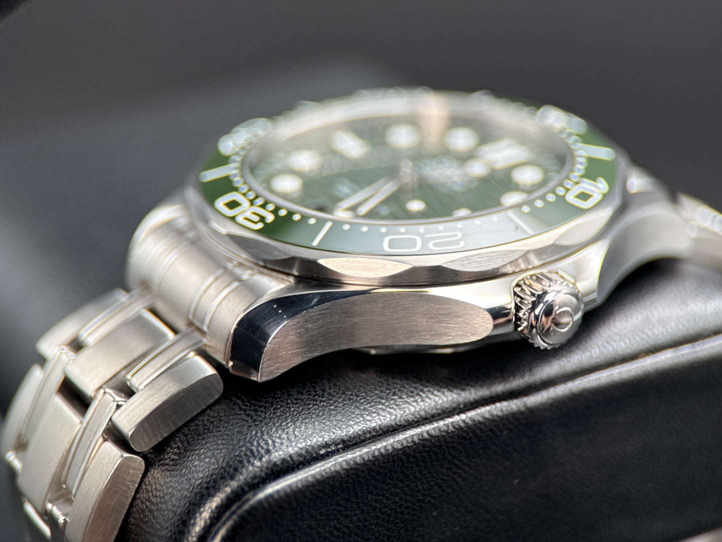 OMEGA Seamaster Diver 300M 210.30.42.20.10.001 Green Dial 42mm Watch - 20234