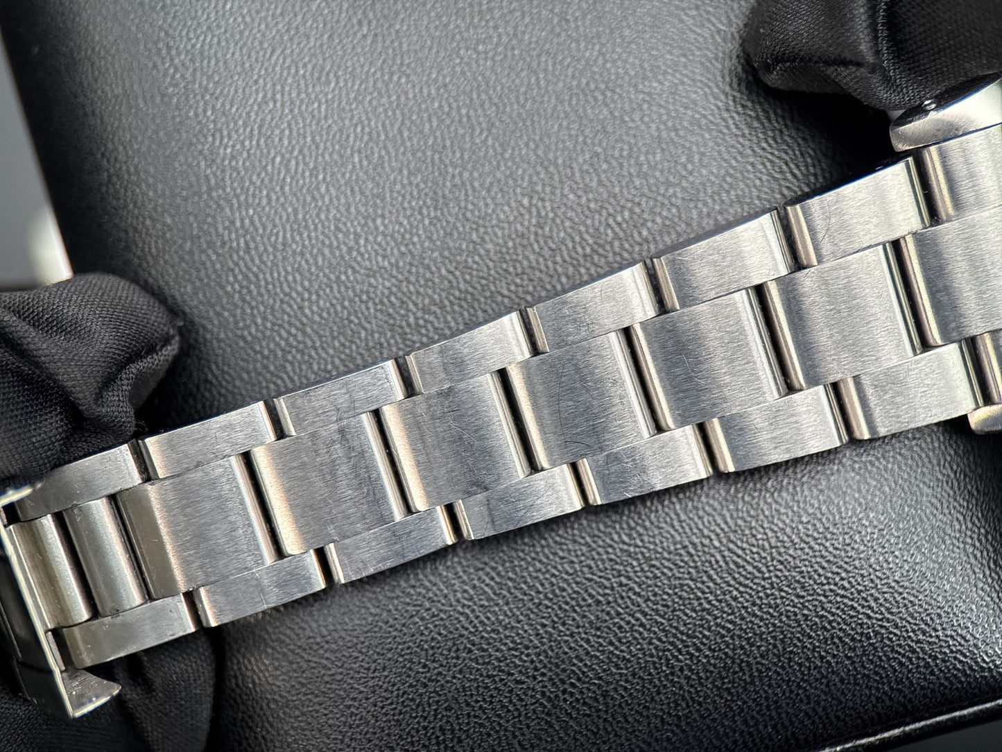 Rolex Explorer II 16550 Black Dial Stainless Steel Automatic 40mm Watch7