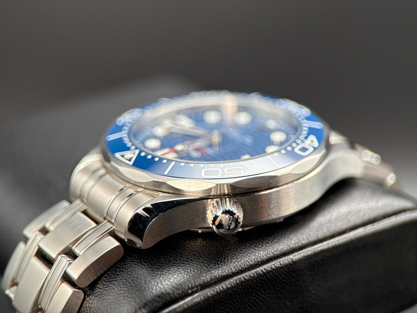 OMEGA Seamaster Diver 300M 210.30.42.20.03.001 Blue Dial 42mm Automatic Watch4