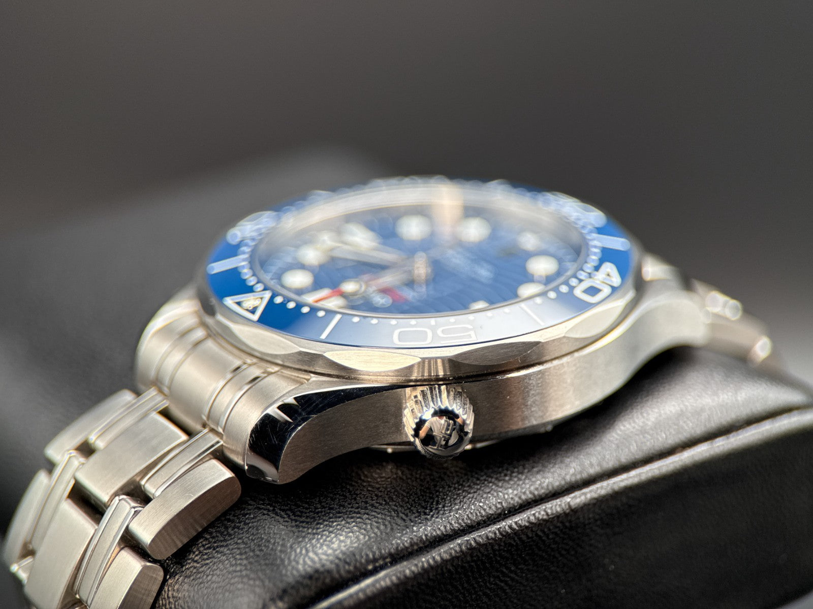 OMEGA Seamaster Diver 300M 210.30.42.20.03.001 Blue Dial 42mm Automatic Watch4