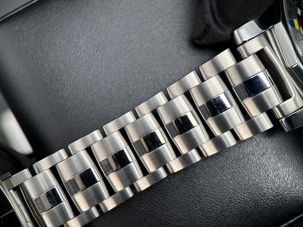 Corum Admirals Cup 985.630.20 Black Dial - photo 8 of 10