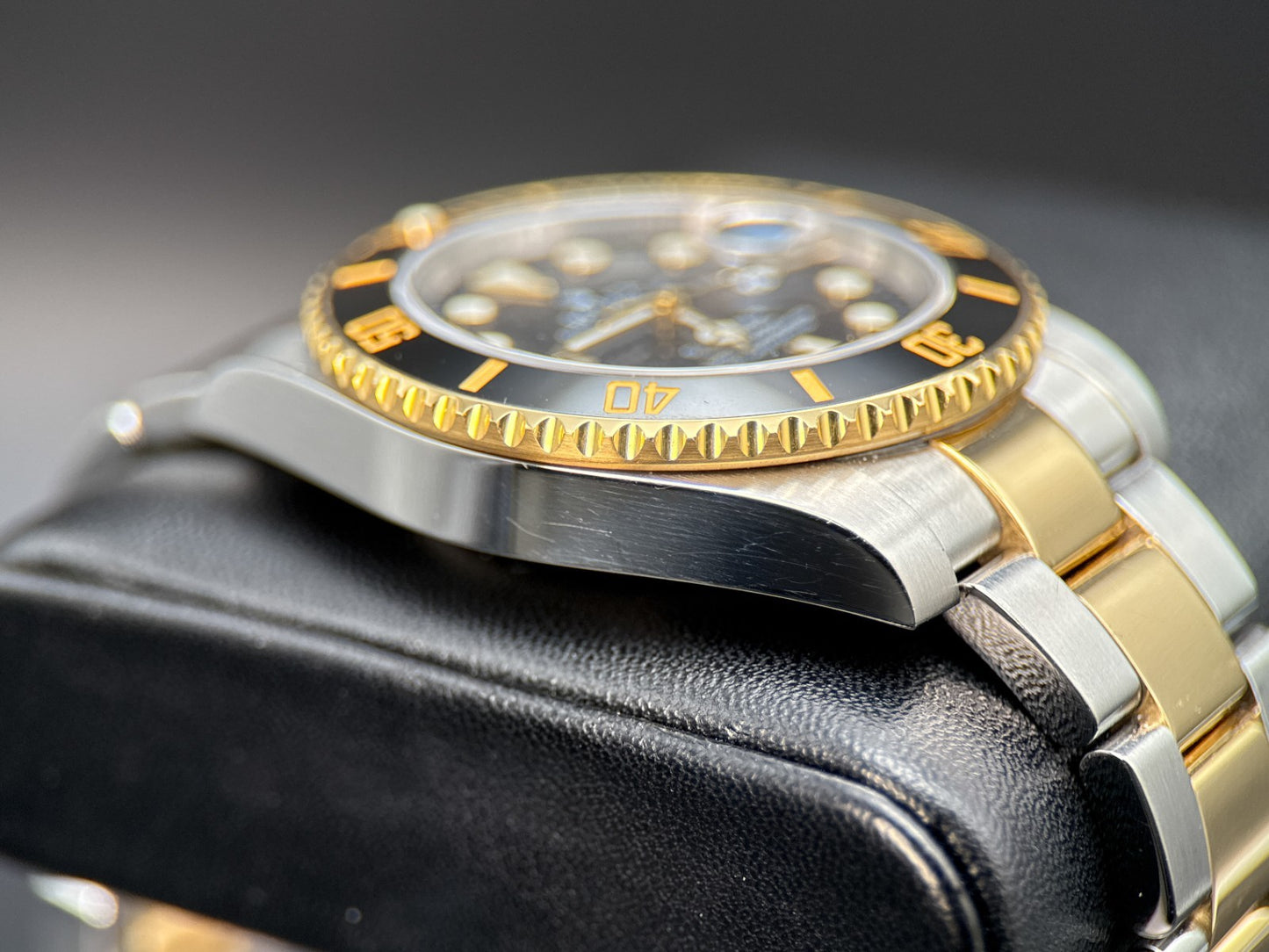 Rolex Submariner Date 116613 Black Dial Two-Tone Oyster 40mm Automatic Watch3