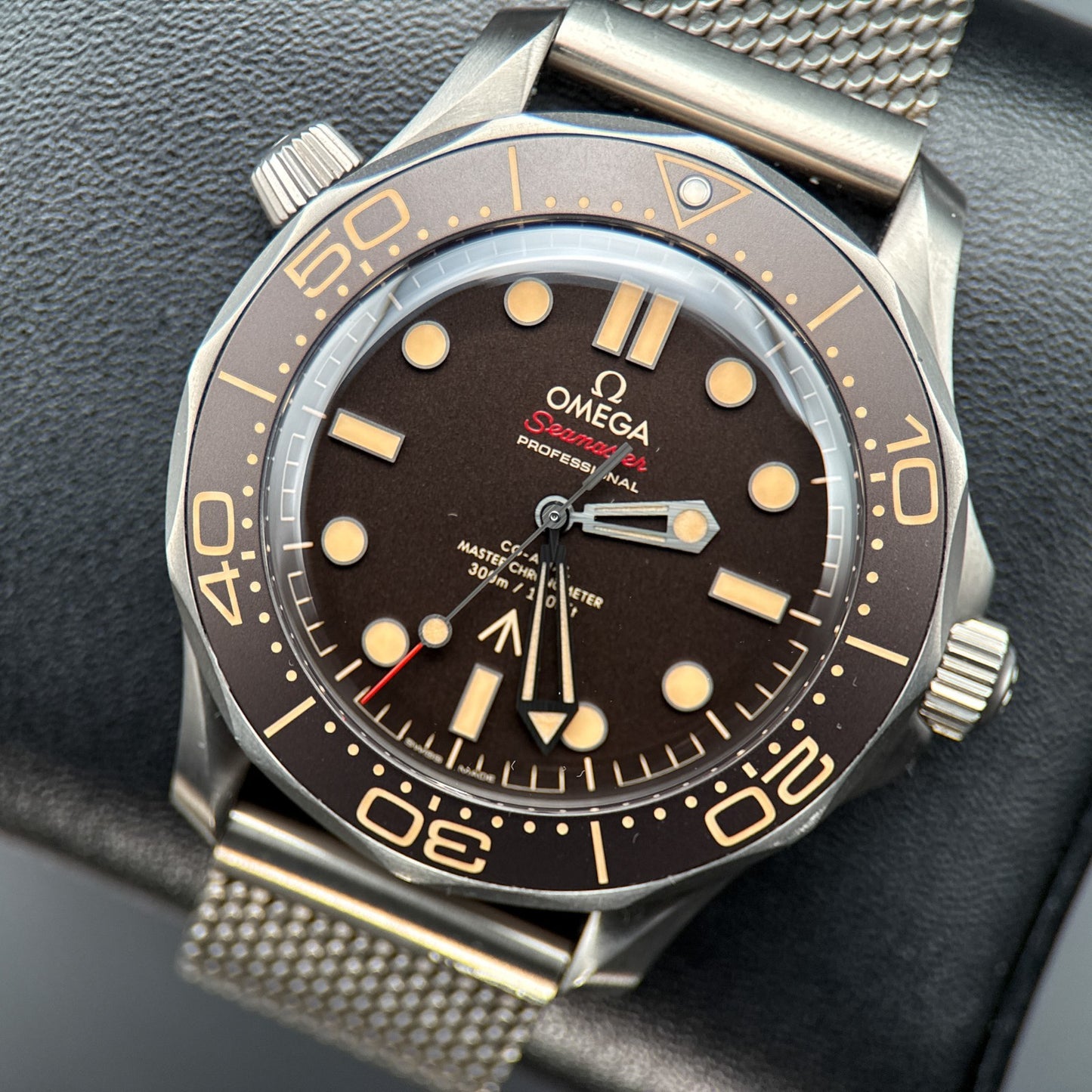OMEGA Seamaster Diver 300M 210.90.42.20.01.001 No Time To Die Titanium 42mm0