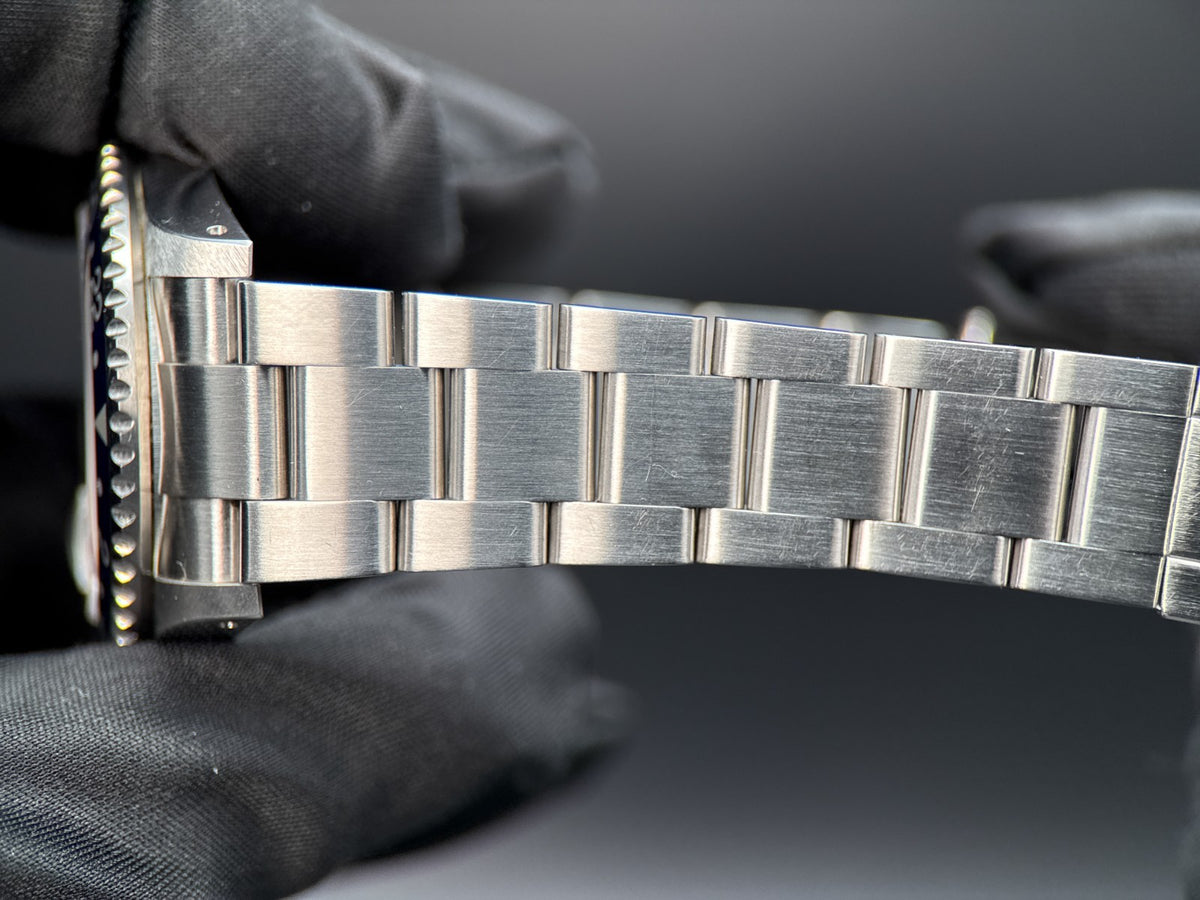 Rolex GMT-Master II 16710 Pepsi Black Dial - photo 11 of 11