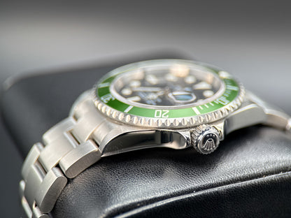 Rolex Submariner 16610LV Kermit Green Bezel 40mm Automatic Watch - 20051