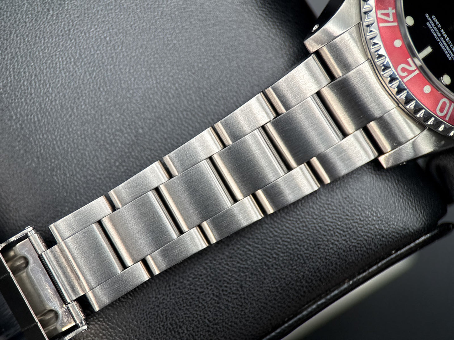 Rolex GMT-Master II 16710 Pepsi Black Dial Steel Oyster 40mm Automatic Watch6