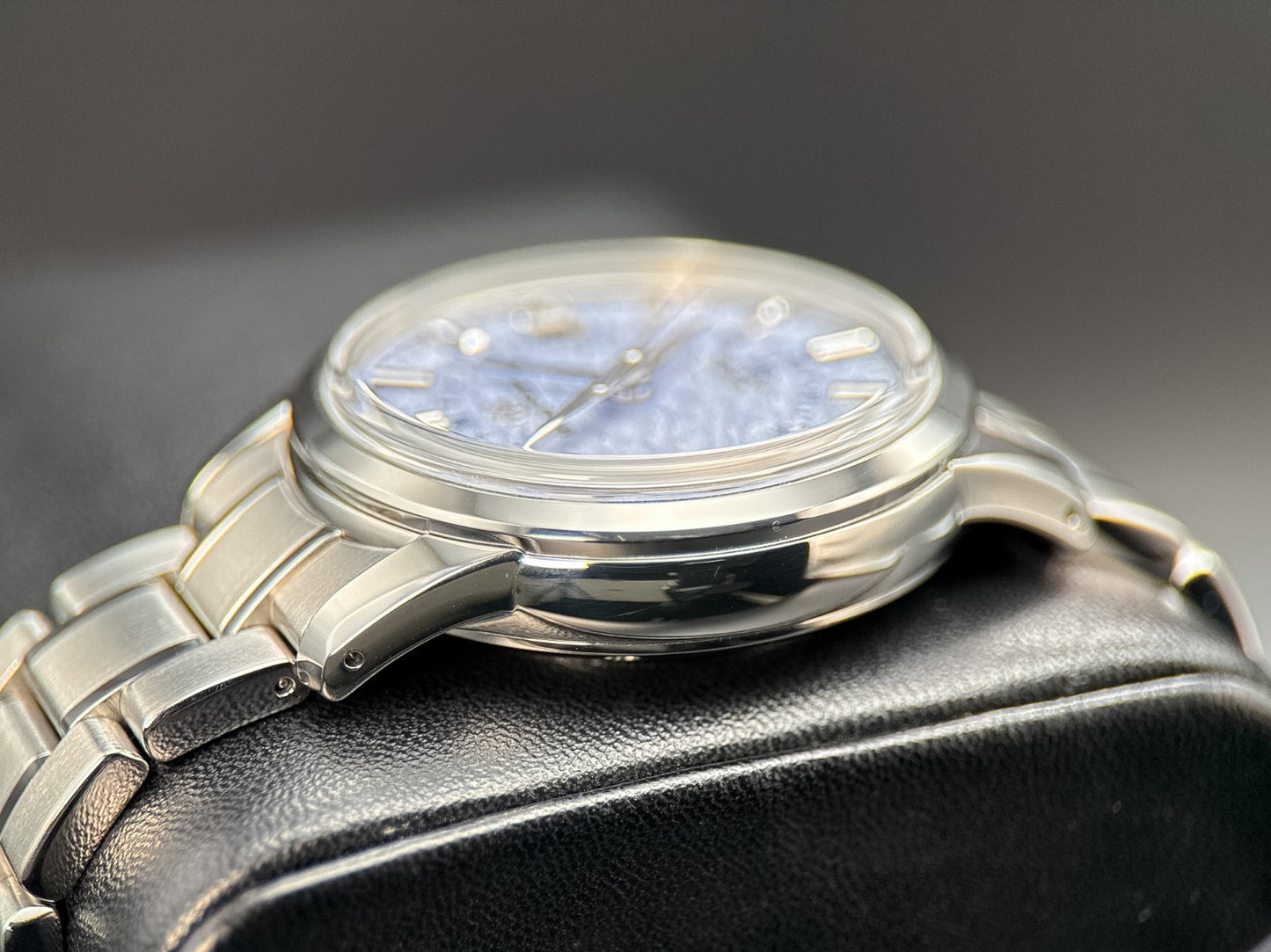 Grand Seiko Elegance Collection GMT SBGJ249G Shōsho Dial Automatic 39.5mm Watch4