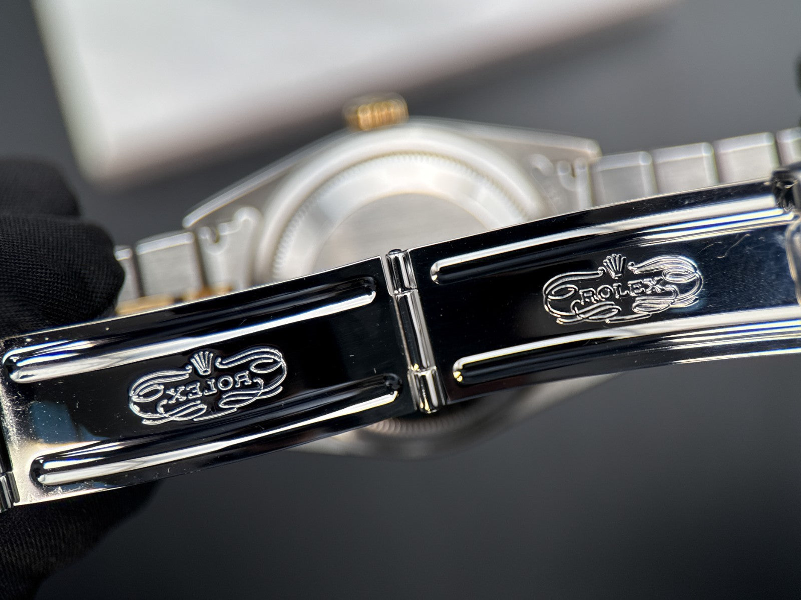 Rolex Datejust 16233 Champagne Diamond Dial Automatic 36mm Watch - 19968