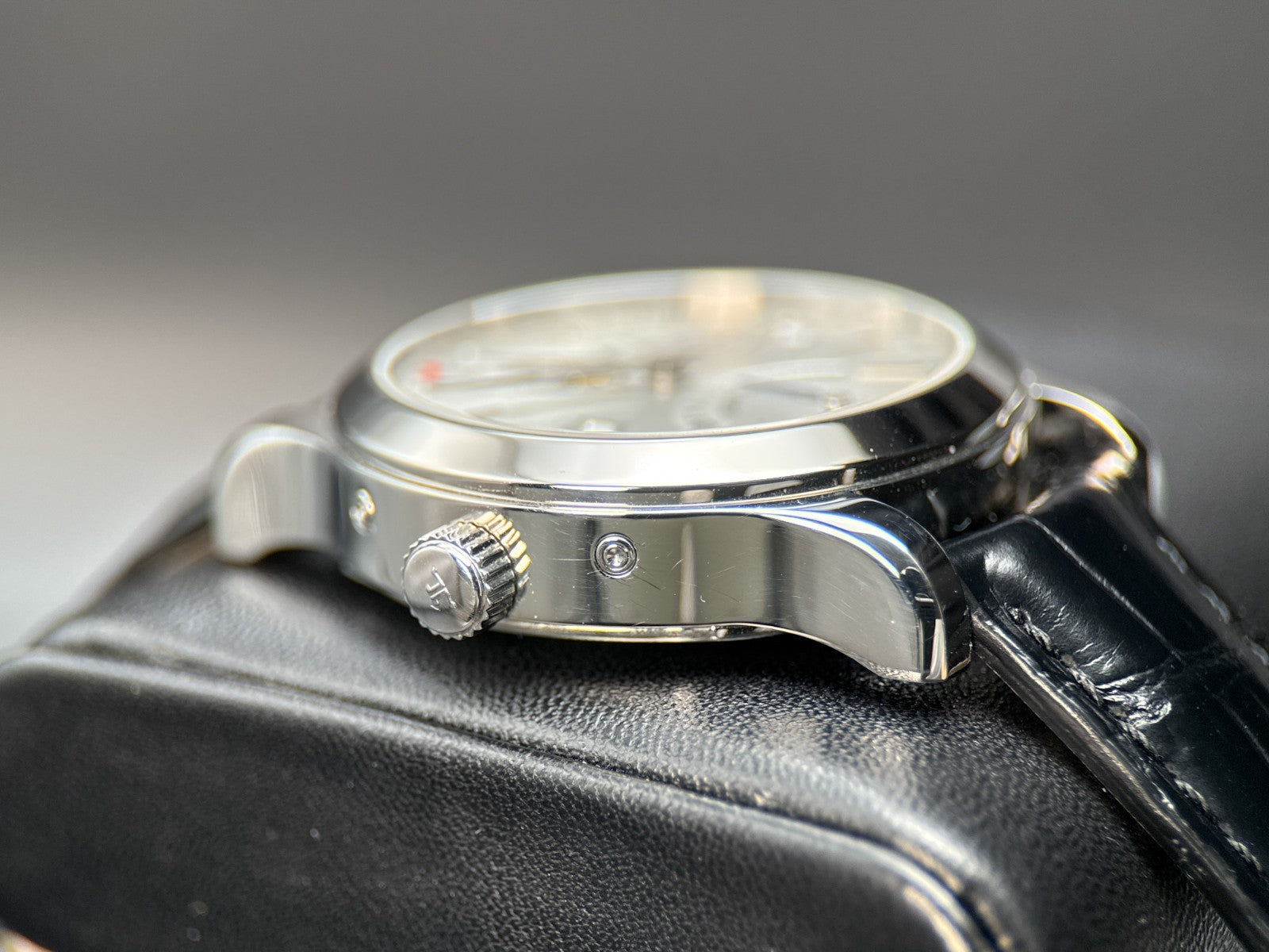 Jaeger-LeCoultre Master Calendar Q151842A Silver Dial 40mm Automatic Watch2