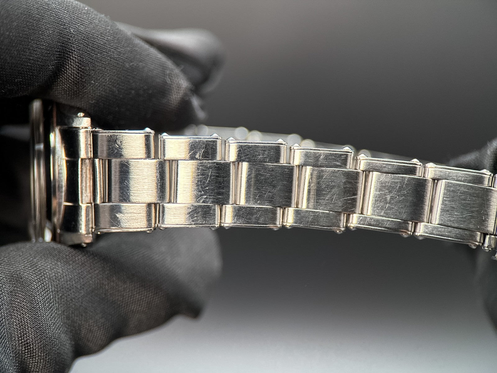 Vintage Rolex OysterDate 6466 Black Dial Oyster Rivet Bracelet Manual 30mm 196710