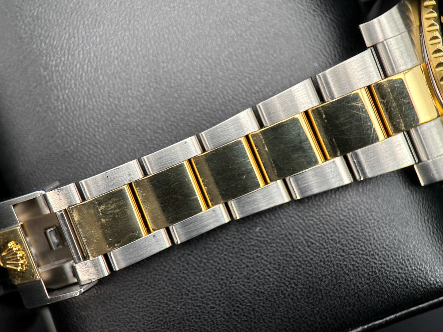 Rolex Submariner Date 116613 Black Dial Two-Tone Oyster 40mm Automatic Watch6
