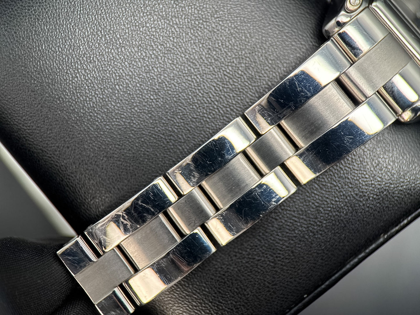 Cartier Roadster 2510 Silver Dial Steel Bracelet Automatic 37x44mm Watch7