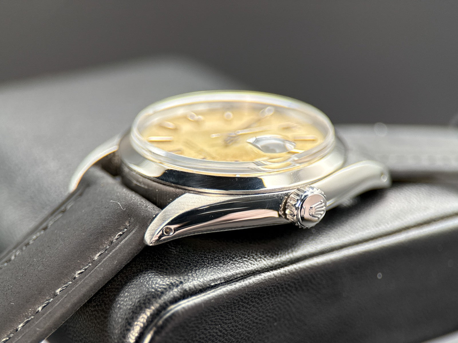 Rolex Date 1500 Stainless Steel Vintage Automatic 34mm Watch1