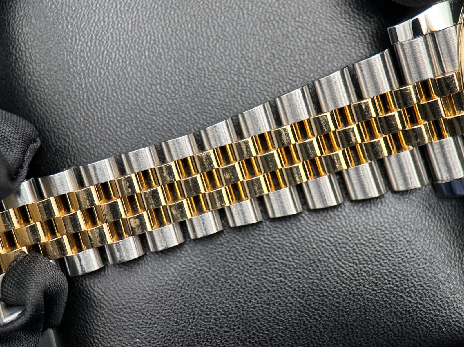 Rolex Datejust 126333 Champagne Diamond Dial 41mm Automatic Watch - 20227