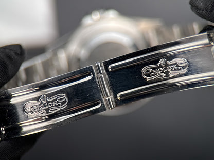 Rolex Explorer II White Dial 16570 Engraved Rehaut 40mm Automatic Watch - 20098