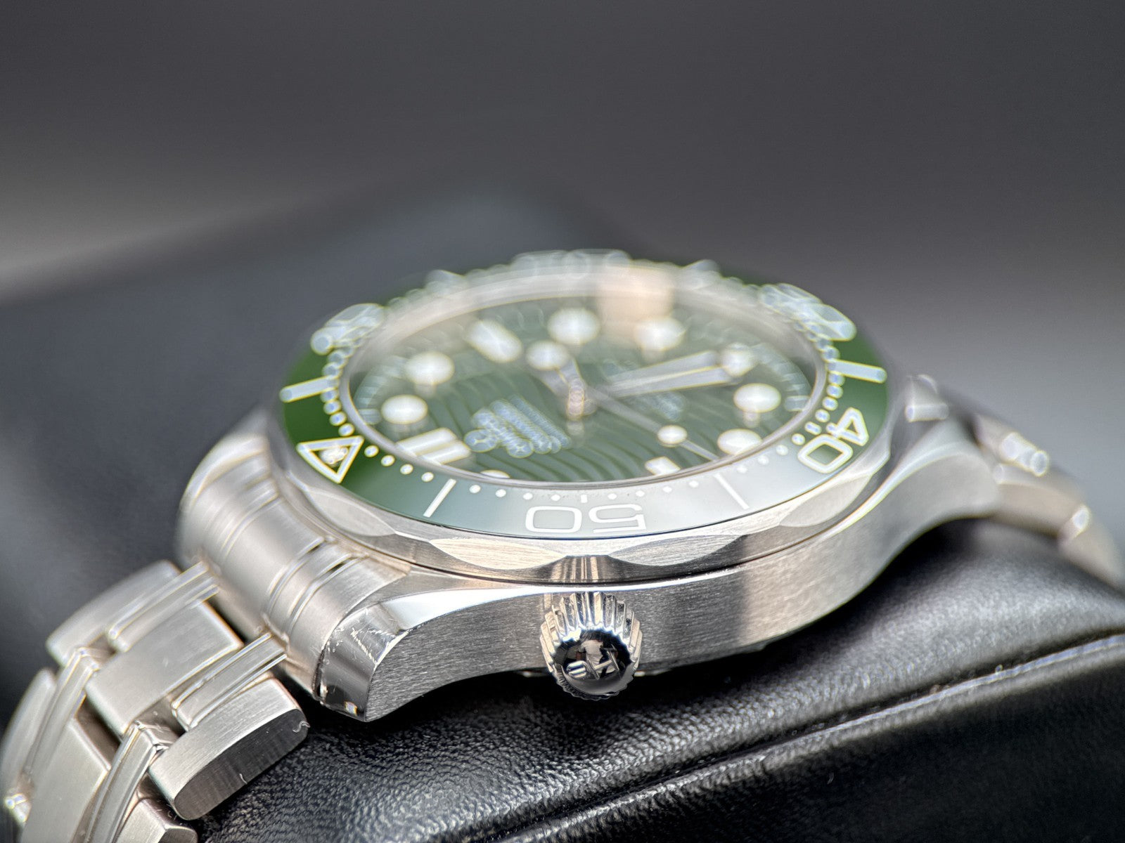 OMEGA Seamaster Diver 300M 210.30.42.20.10.001 Green Dial 42mm Watch - 20234