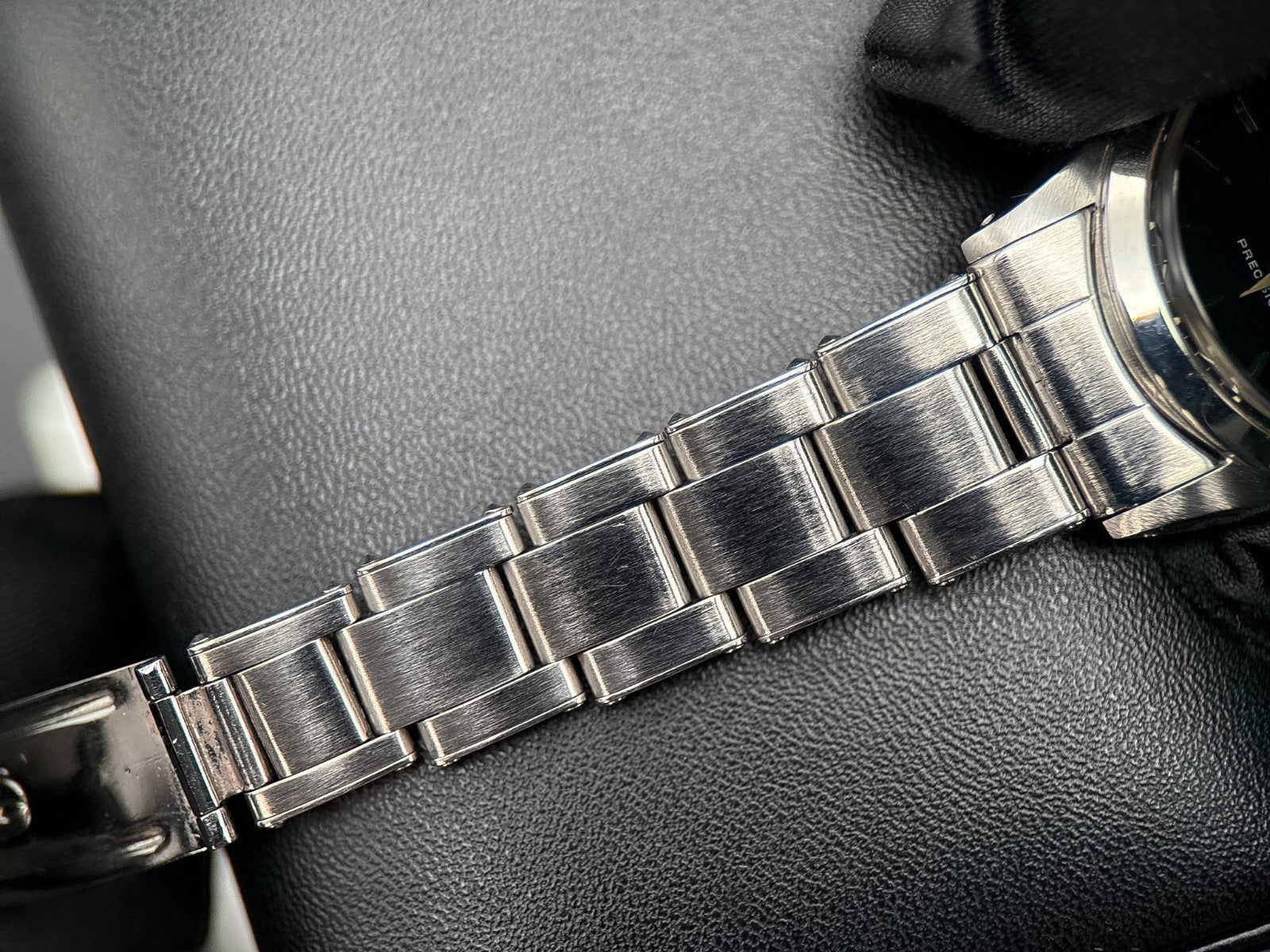 Vintage Rolex OysterDate 6466 Black Dial Oyster Rivet Bracelet Manual 30mm 19676