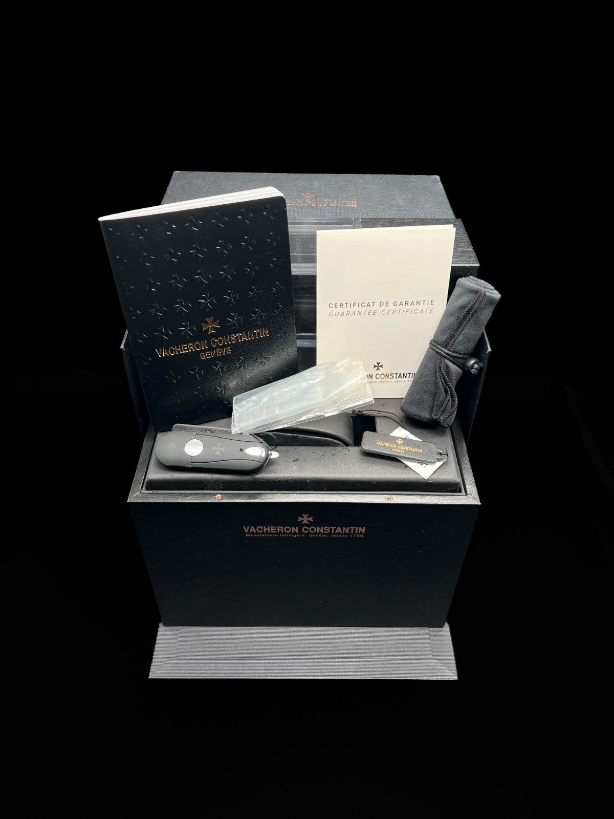 Vacheron Constantin Overseas 47040/B01A-9093 Silver 2016 - photo 11 of 11