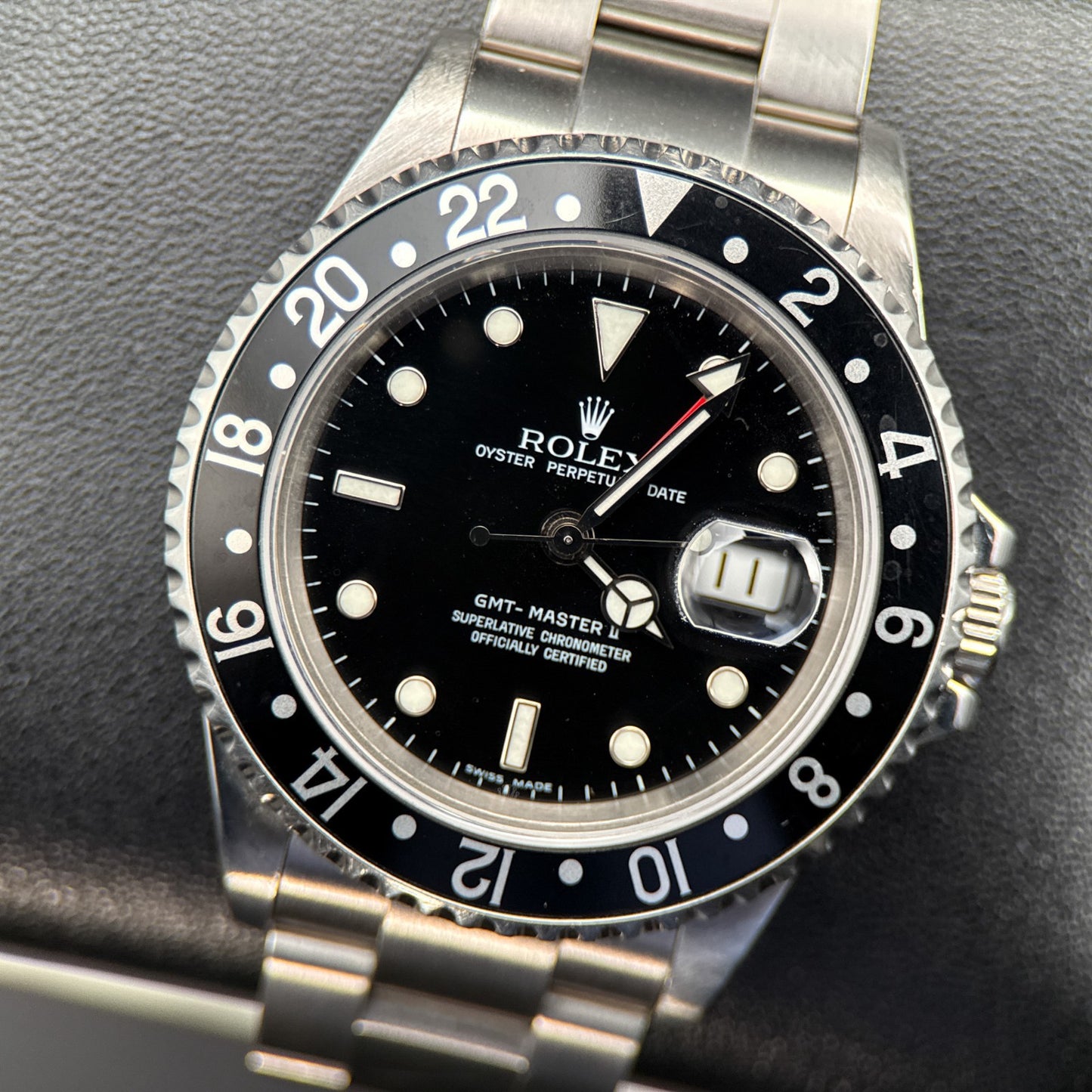Rolex GMT-Master II 16710 Black Bezel Stainless Steel 40mm Automatic Watch0