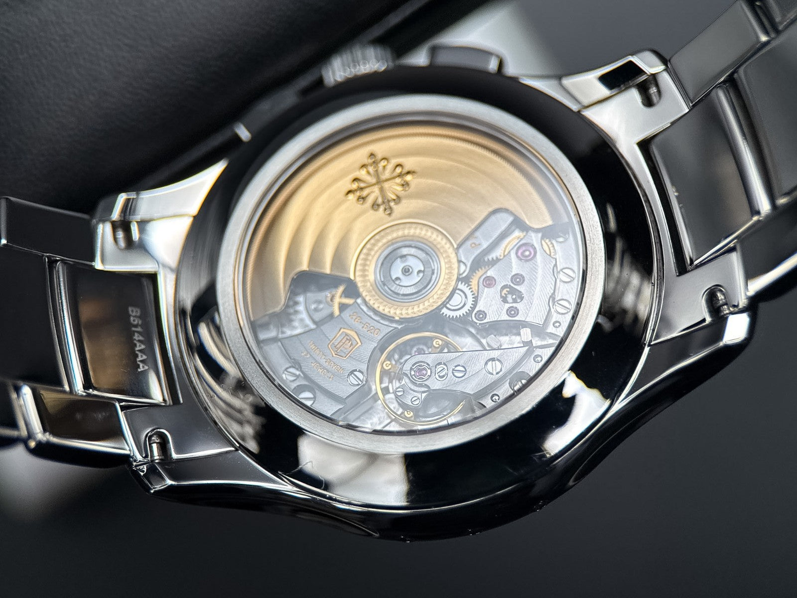 Patek Philippe Complications Annual Calendar Flyback Chrono 5905/1A-001 - 20225