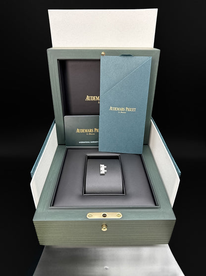 Audemars Piguet Royal Oak 15510ST.OO.1320ST.07 Black Dial Automatic 41mm - 202510