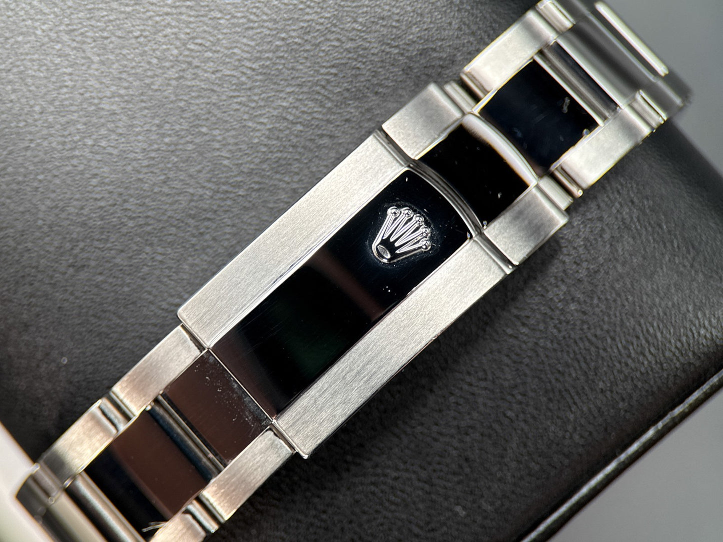 Rolex Datejust 126334 Blue Dial Fluted Bezel Oyster Automatic 41mm Watch - 20229