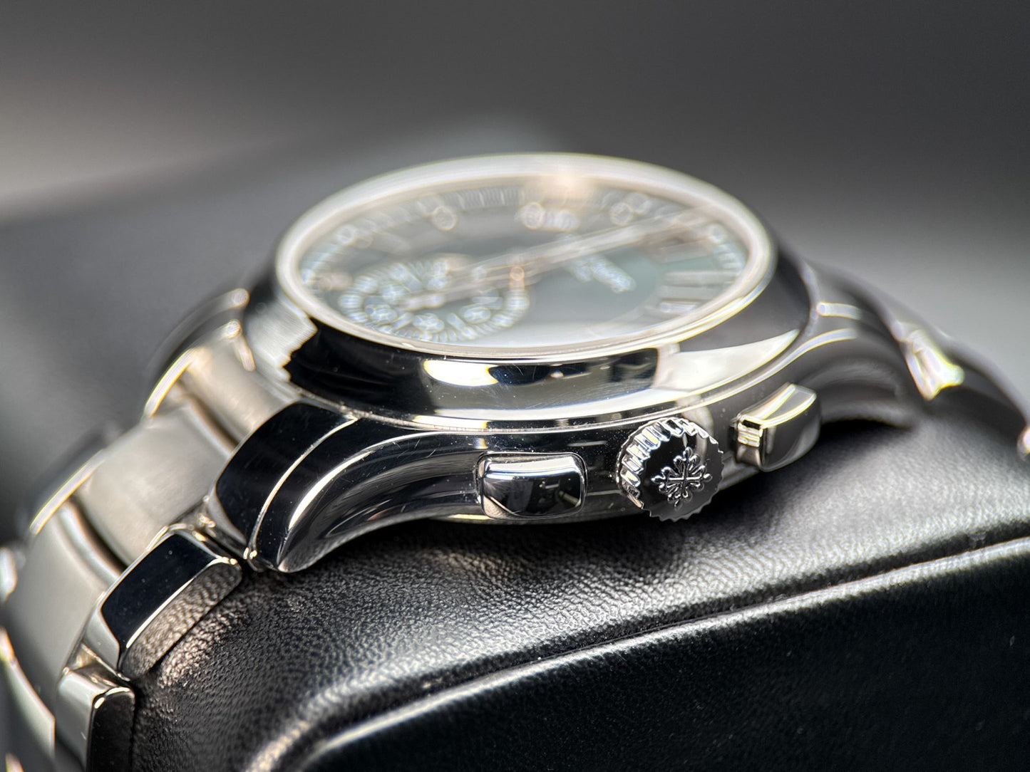 Patek Philippe Complications Annual Calendar Flyback Chrono 5905/1A-001 - 20221
