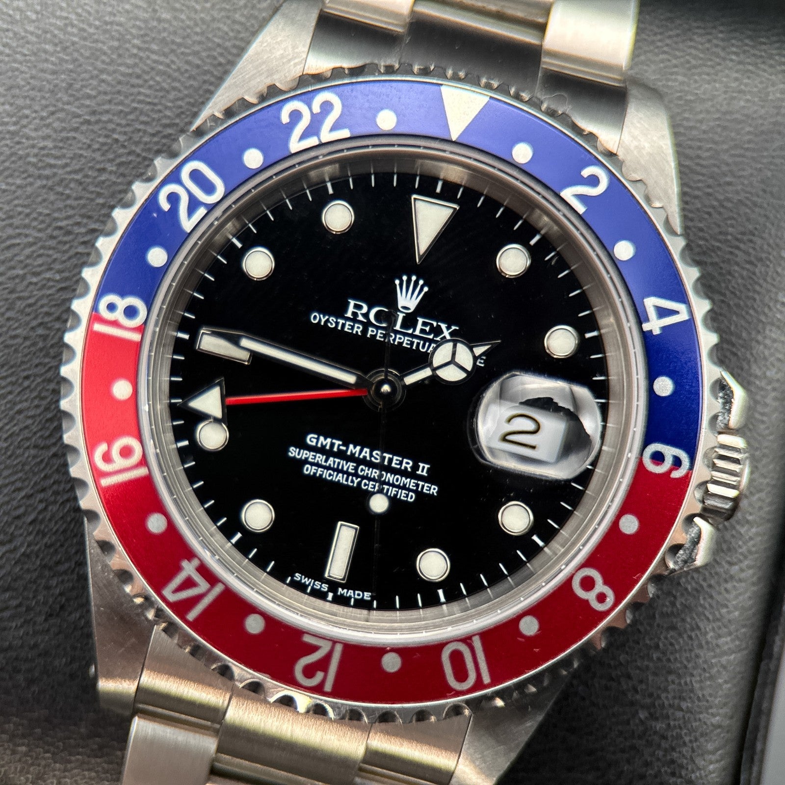 Rolex GMT-Master II 16710 Pepsi Bezel Steel 40mm Automatic Watch - 20010