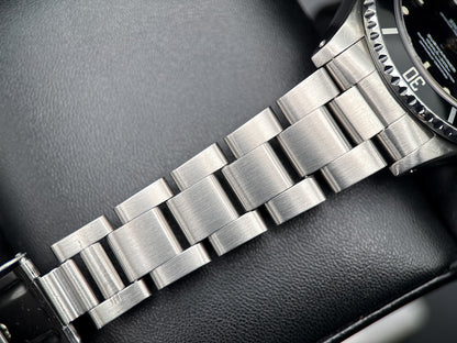 Rolex Submariner Date 16610 Black Dial Steel Automatic 40mm Watch - 19906
