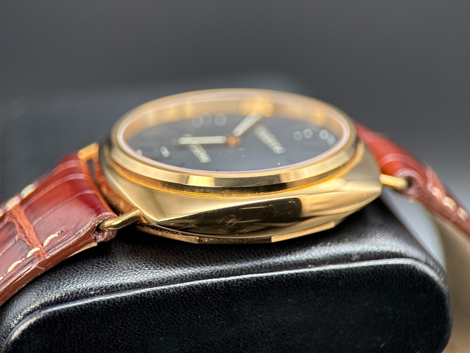 Panerai Radiomir Base PAM00231 Black Dial Rose Gold 45mm Manual Watch4