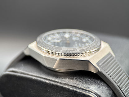 MICROMILSPEC Pilot Worldtimer Matte Grainy Dial 2026 - photo 4 of 9