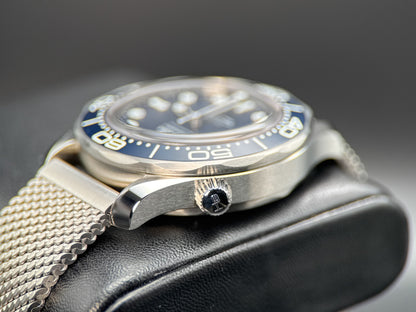 OMEGA Seamaster Diver 300M 210.30.42.20.03.002 James Bond 60th Anniversary 20254