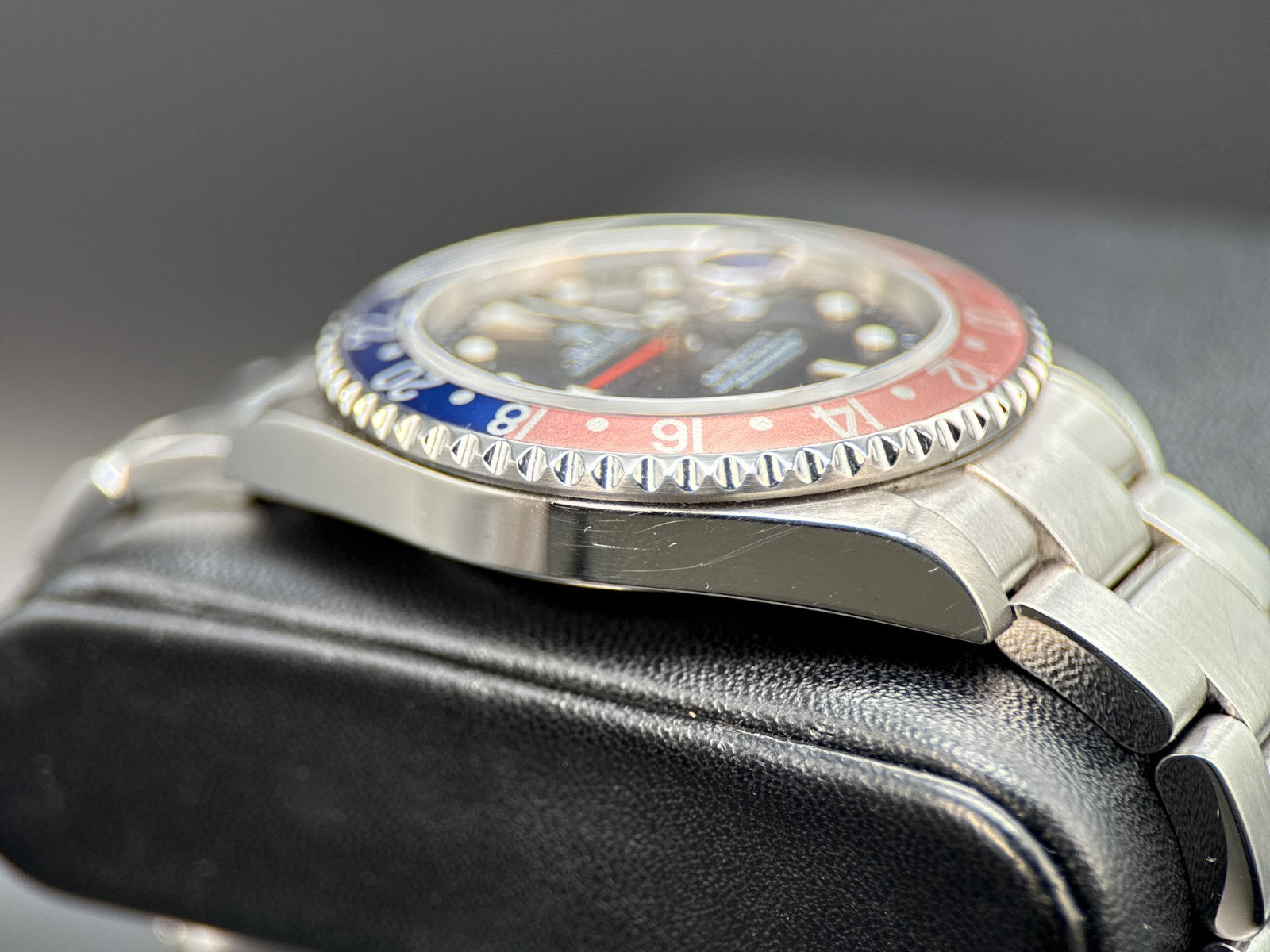 Rolex GMT-Master II 16710 Pepsi Black Dial Steel Oyster Automatic 40mm Watch3
