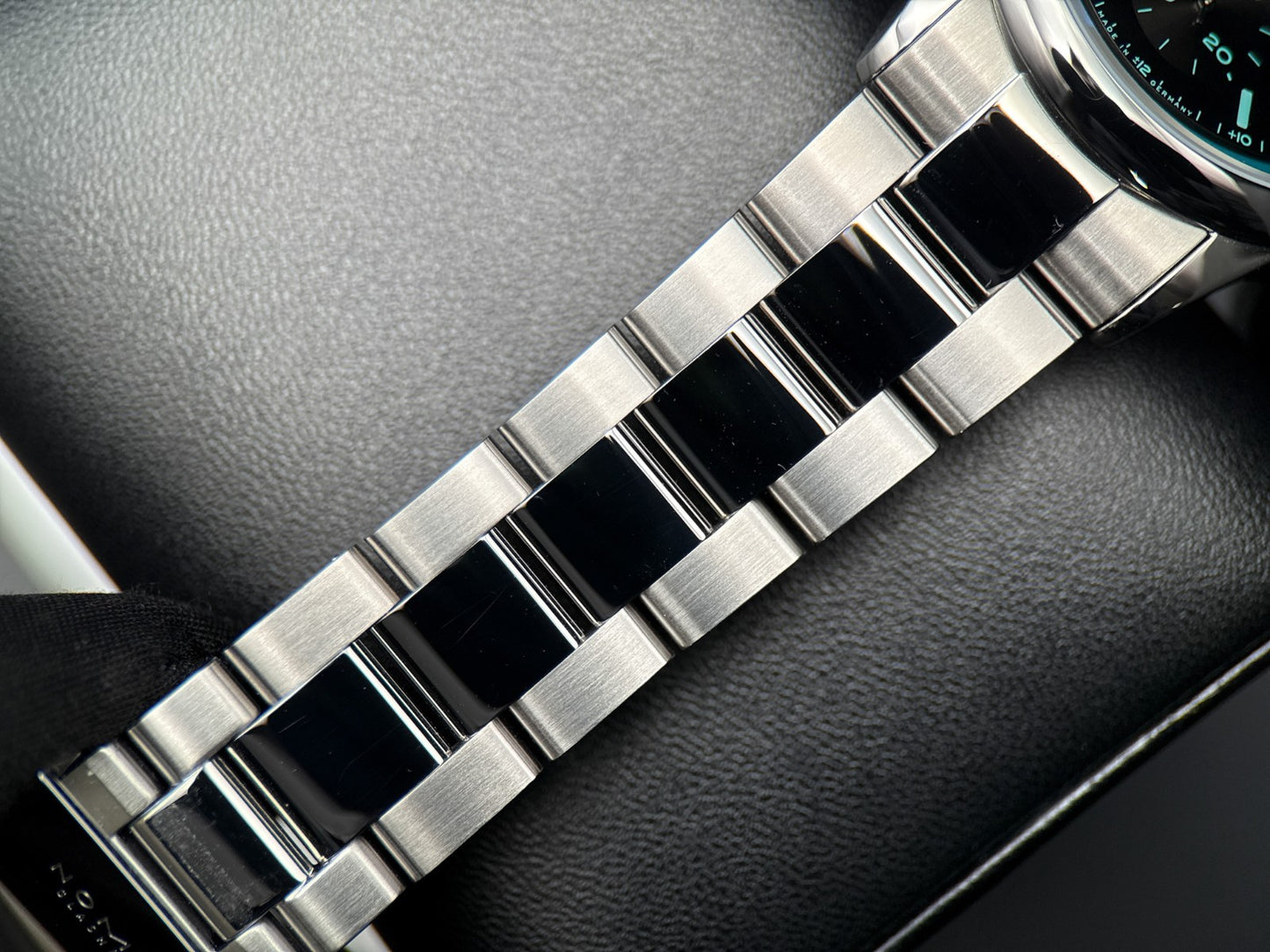 Nomos Glashütte Club Sport Neomatik Worldtimer 790.S7 Trace Dial 40mm Watch6