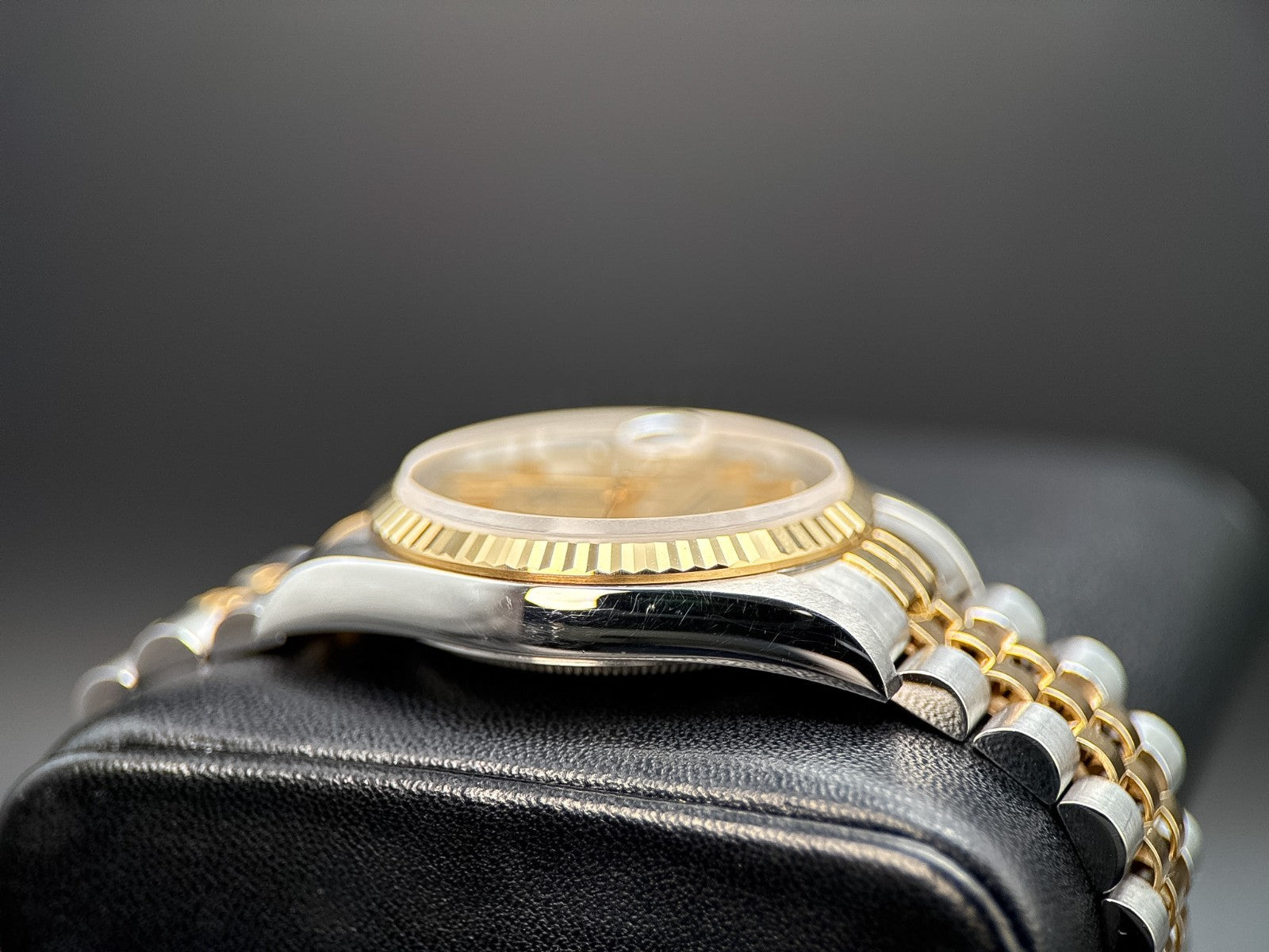 Rolex Datejust 16233 Champagne Linen Dial Two-Tone Jubilee 36mm Automatic Watch3