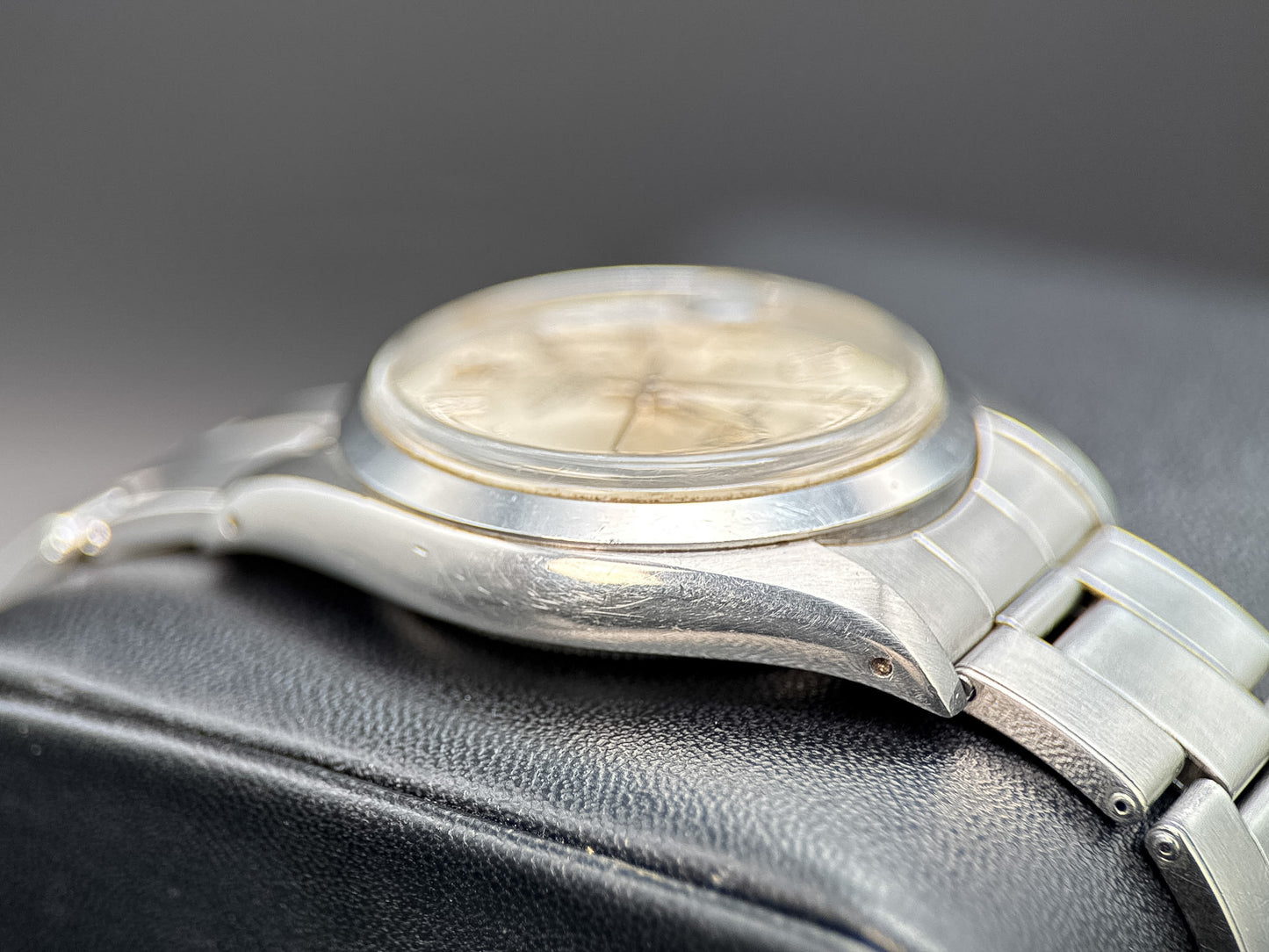 Vintage Rolex Date 1500 Silver Dial Stainless Steel Automatic 34mm Watch