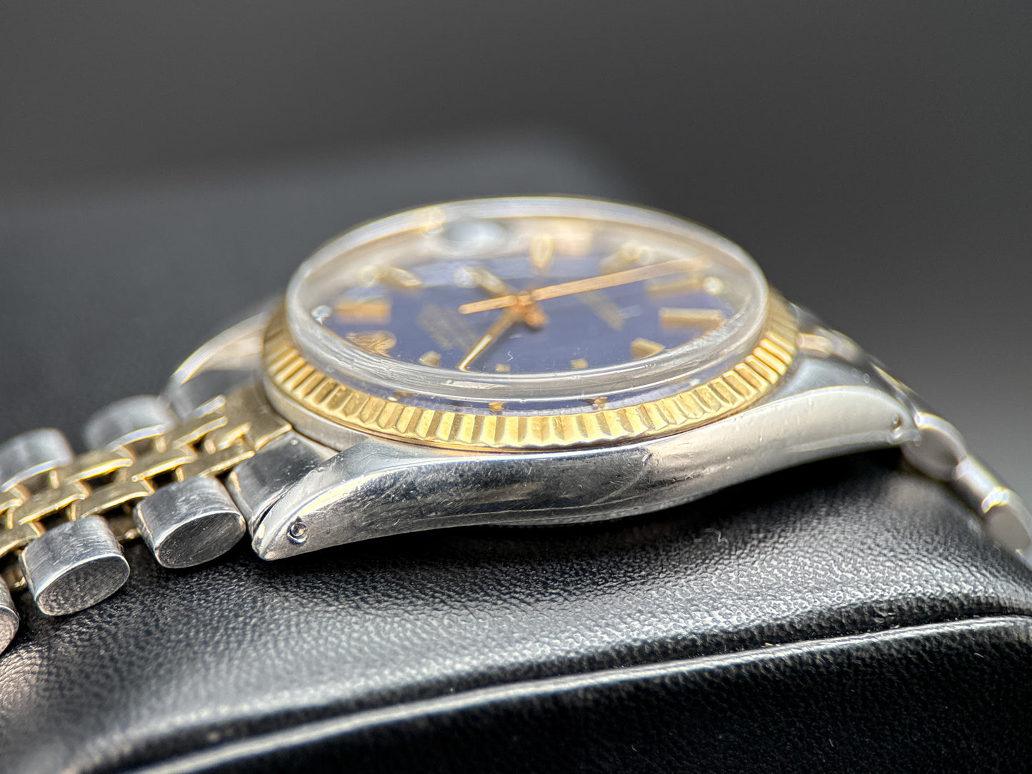 Vintage Rolex Datejust 1601 Blue Dial Gold Bezel Automatic 36mm Watch