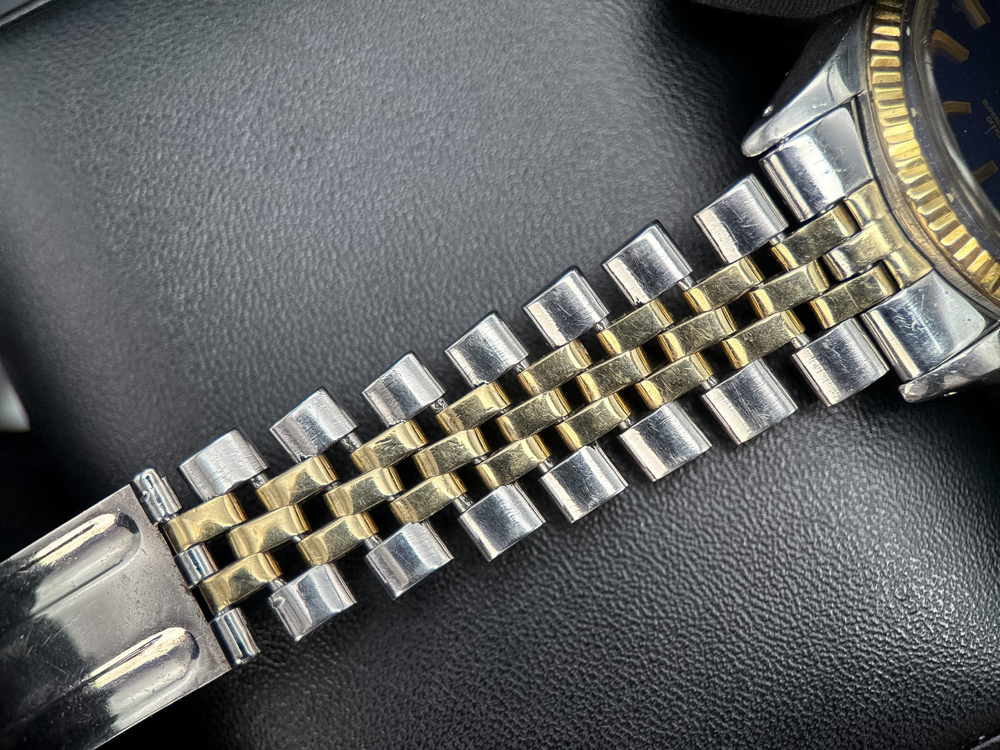 Vintage Rolex Datejust 1601 Blue Dial Gold Bezel Automatic 36mm Watch