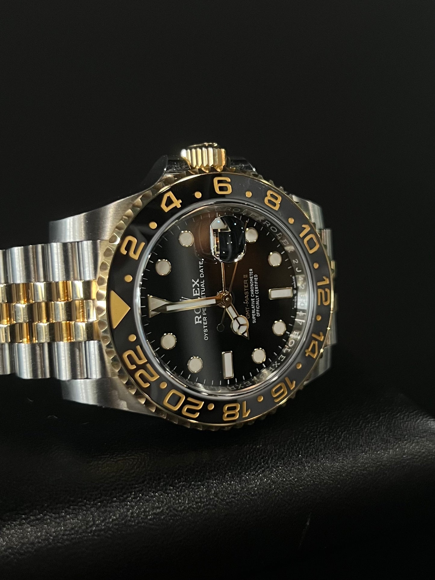 Rolex GMT-Master II Two Tone Oystersteel & Yellow Gold