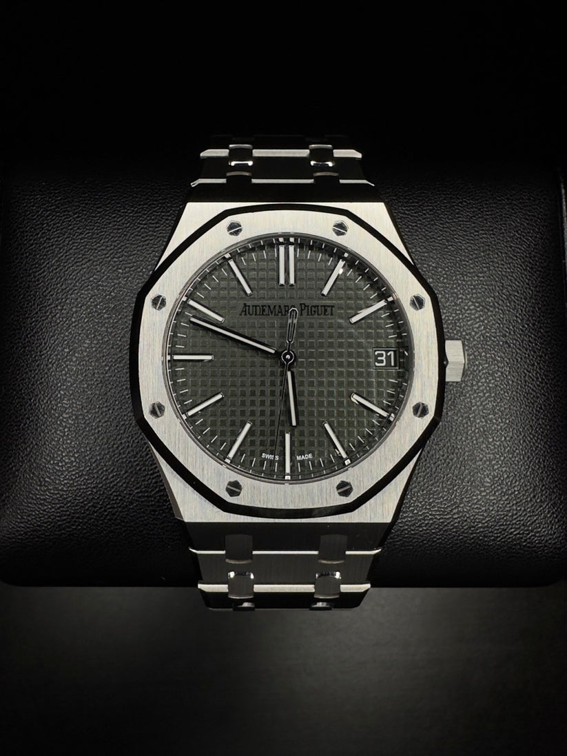 Audemars Piguet Royal Oak 15510ST Green 50th Anniversary – The Watch Trader